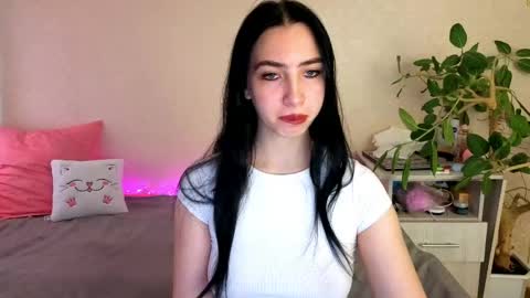 Alena online show from 05/27/26, 04:09