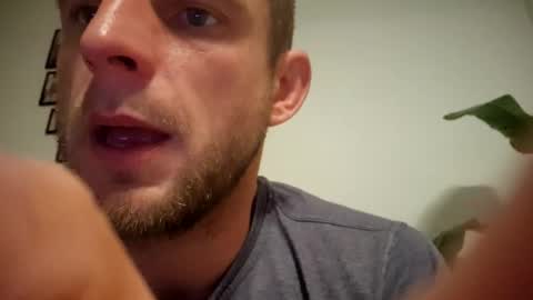 wildmike93 online show from 10/18/25, 07:47