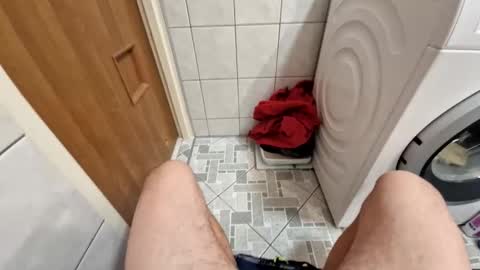 wildmike93 online show from 10/28/25, 06:32