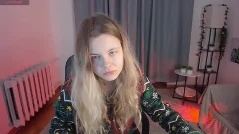 Mila 3 online show from 11/28/25, 06:05