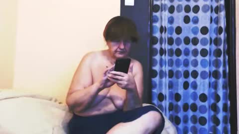 WildRedCat online show from 10/20/25, 08:37