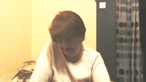 Snapshot of wildredcat chatting on 01/13/26, 09:42 WildRedCat online show from 01/13/26, 09:42