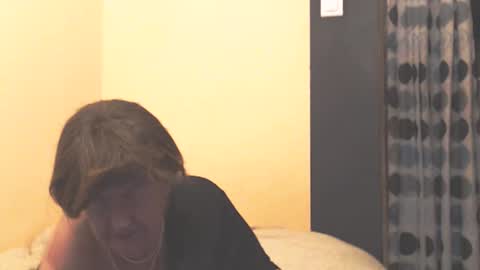 Snapshot of wildredcat chatting on 01/18/26, 10:35 WildRedCat online show from 01/18/26, 10:35