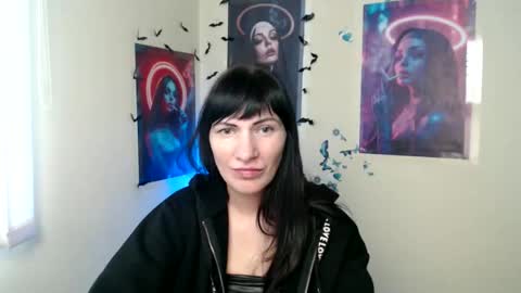 Snapshot of wildsoul8 chatting on 02/17/26, 02:13 Rosalinda online show from 02/17/26, 02:13