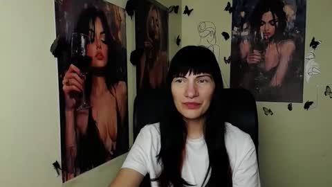 Snapshot of wildsoul8 chatting on 03/30/26, 12:17 Rosalinda online show from 03/30/26, 12:17