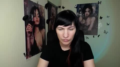 Snapshot of wildsoul8 chatting on 04/10/26, 12:10 Rosalinda online show from 04/10/26, 12:10
