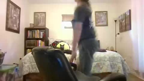 Snapshot of wildthornepenny chatting on 05/18/26, 10:37 Penny online show from 05/18/26, 10:37