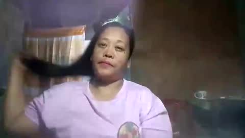 Snapshot of wildveron_205 chatting on 10/24/25, 12:12 wildveron_205 online show from 10/24/25, 12:12