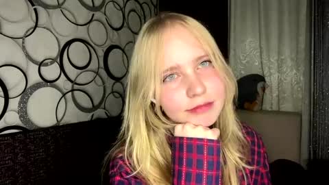 Snapshot of wilhelminafraker chatting on 06/01/26, 12:18 Anny online show from 06/01/26, 12:18