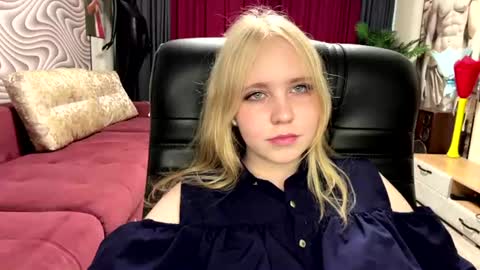 Anny online show from 06/21/26, 09:12