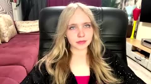 Anny online show from 07/13/26, 11:24