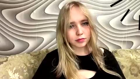 Anny online show from 07/22/26, 11:13