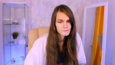 Snapshot of will_snake chatting on 12/02/25, 09:32 Will My schedule for this week Monday Tuesday ThursdaySaturday online show from 12/02/25, 09:32