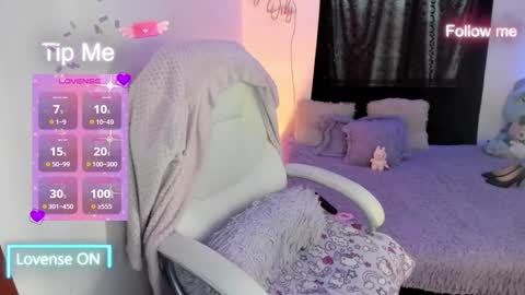 Snapshot of will_thomson_t chatting on 09/20/25, 11:33 sofia and will online show from 09/20/25, 11:33