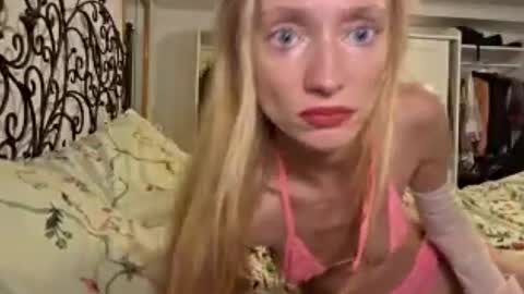 Willa Meadows online show from 06/25/26, 06:23