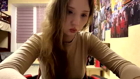Olivia online show from 02/13/26, 04:03