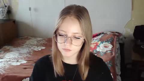Olivia online show from 07/28/26, 05:03