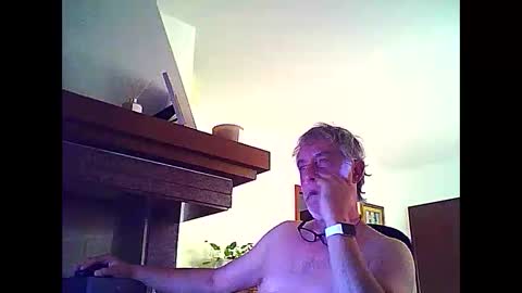 Snapshot of willfire71 chatting on 05/24/26, 02:11 Willfire71 online show from 05/24/26, 02:11