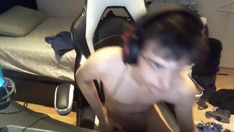 willfro_ online show from 10/18/25, 03:53