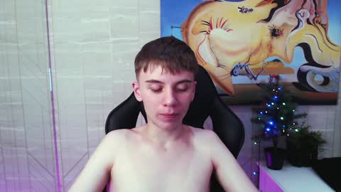 Snapshot of william_ross chatting on 12/27/24, 03:31 will online show from 12/27/24, 03:31