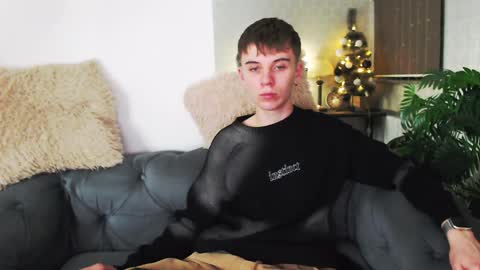 Snapshot of william_ross chatting on 12/28/24, 03:37 will online show from 12/28/24, 03:37