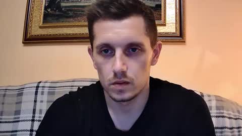 Snapshot of williamarron93 chatting on 12/16/25, 01:43 williamarron93 online show from 12/16/25, 01:43