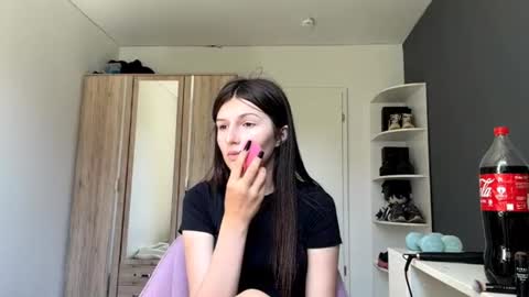 Mari online show from 06/24/26, 01:43