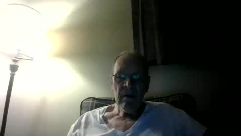 Snapshot of willnedoher chatting on 10/14/25, 02:23 Willhedoher online show from 10/14/25, 02:23