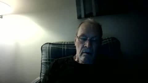Snapshot of willnedoher chatting on 10/25/25, 12:34 Willhedoher online show from 10/25/25, 12:34