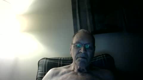 Snapshot of willnedoher chatting on 10/27/25, 12:20 Willhedoher online show from 10/27/25, 12:20