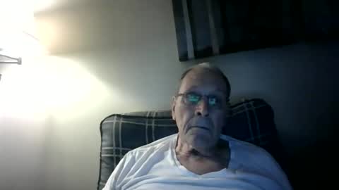 Snapshot of willnedoher chatting on 10/30/25, 12:39 Willhedoher online show from 10/30/25, 12:39