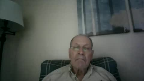 Snapshot of willnedoher chatting on 12/15/25, 01:37 Willhedoher online show from 12/15/25, 01:37