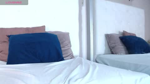 Snapshot of willow_smitt_ chatting on 12/16/25, 12:10 luna online show from 12/16/25, 12:10