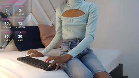 Snapshot of willow_smitt_ chatting on 02/10/26, 12:53 luna online show from 02/10/26, 12:53