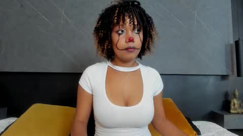 Willow Noir online show from 10/21/25, 08:09