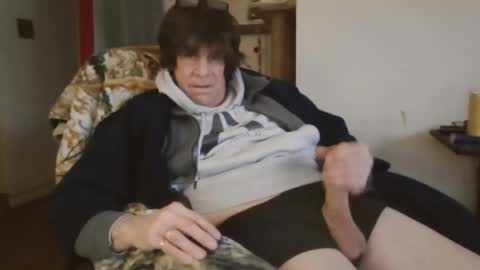 Snapshot of willtie26 chatting on 02/15/25, 09:37 willtie26 online show from 02/15/25, 09:37