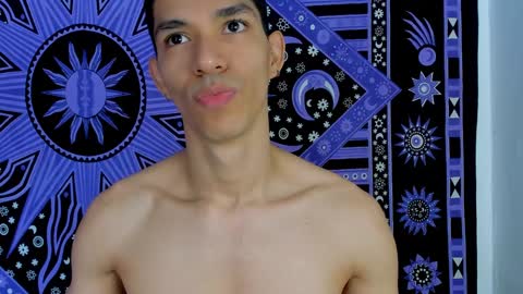 willy_veins online show from 01/01/25, 01:59