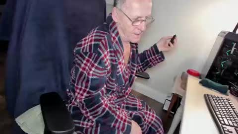 WillySkynn online show from 07/18/26, 03:11