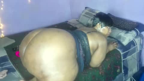 Snapshot of wilmaassylum chatting on 10/20/25, 06:14 wilmaassylum online show from 10/20/25, 06:14