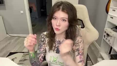 Luna online show from 07/22/26, 10:29