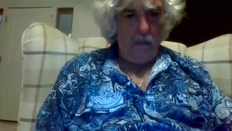 Snapshot of winedog2020 chatting on 02/22/26, 03:29 Gundja Man online show from 02/22/26, 03:29