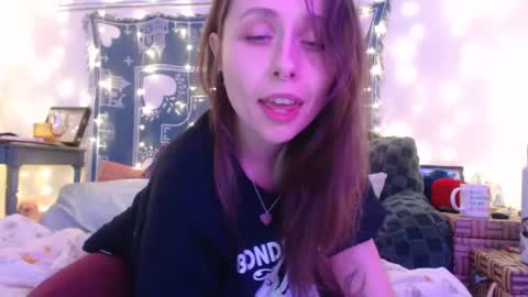 Eevie online show from 12/09/24, 05:51