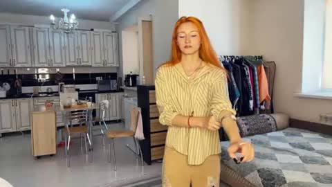 Snapshot of winifredzacek chatting on 07/31/26, 05:18 Wini online show from 07/31/26, 05:18