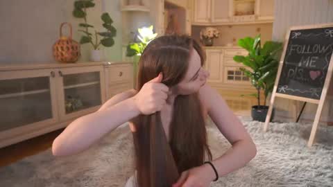 Lillian online show from 06/03/26, 03:20