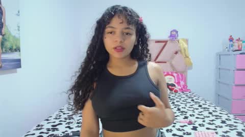 Snapshot of winnifer_gonzalez chatting on 01/14/26, 12:49 Winnifer Gonzalez online show from 01/14/26, 12:49