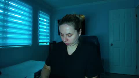 Snapshot of winter_miracle chatting on 09/30/25, 09:53 Winter Miracle online show from 09/30/25, 09:53