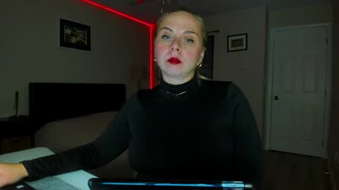 Snapshot of winter_miracle chatting on 11/15/25, 04:54 Winter Miracle online show from 11/15/25, 04:54