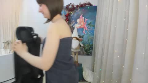Amber online show from 12/28/24, 05:25