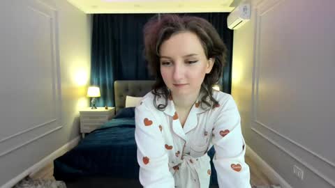Amber online show from 02/08/25, 02:38
