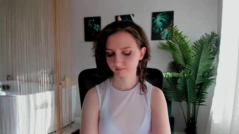 Amber online show from 02/17/25, 06:31